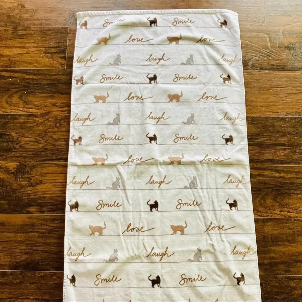 Ellen Degeneres CATS Velour Decorative Bath Towel